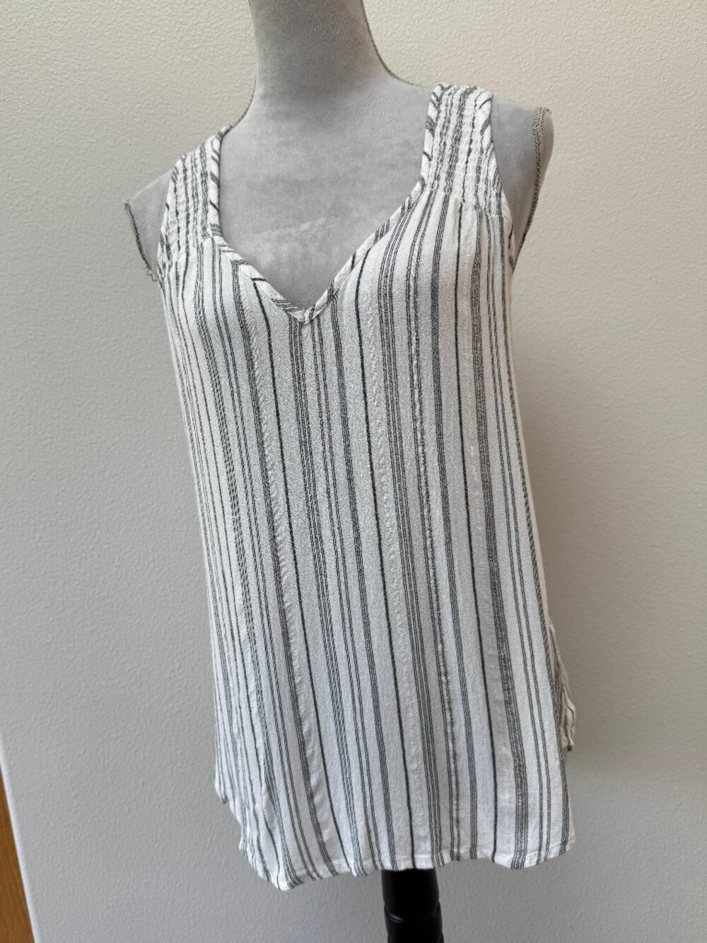LOVESTITCH Tank Top, Smocked, Striped, V-neckline, Round hem, Sleeveless, Size S
